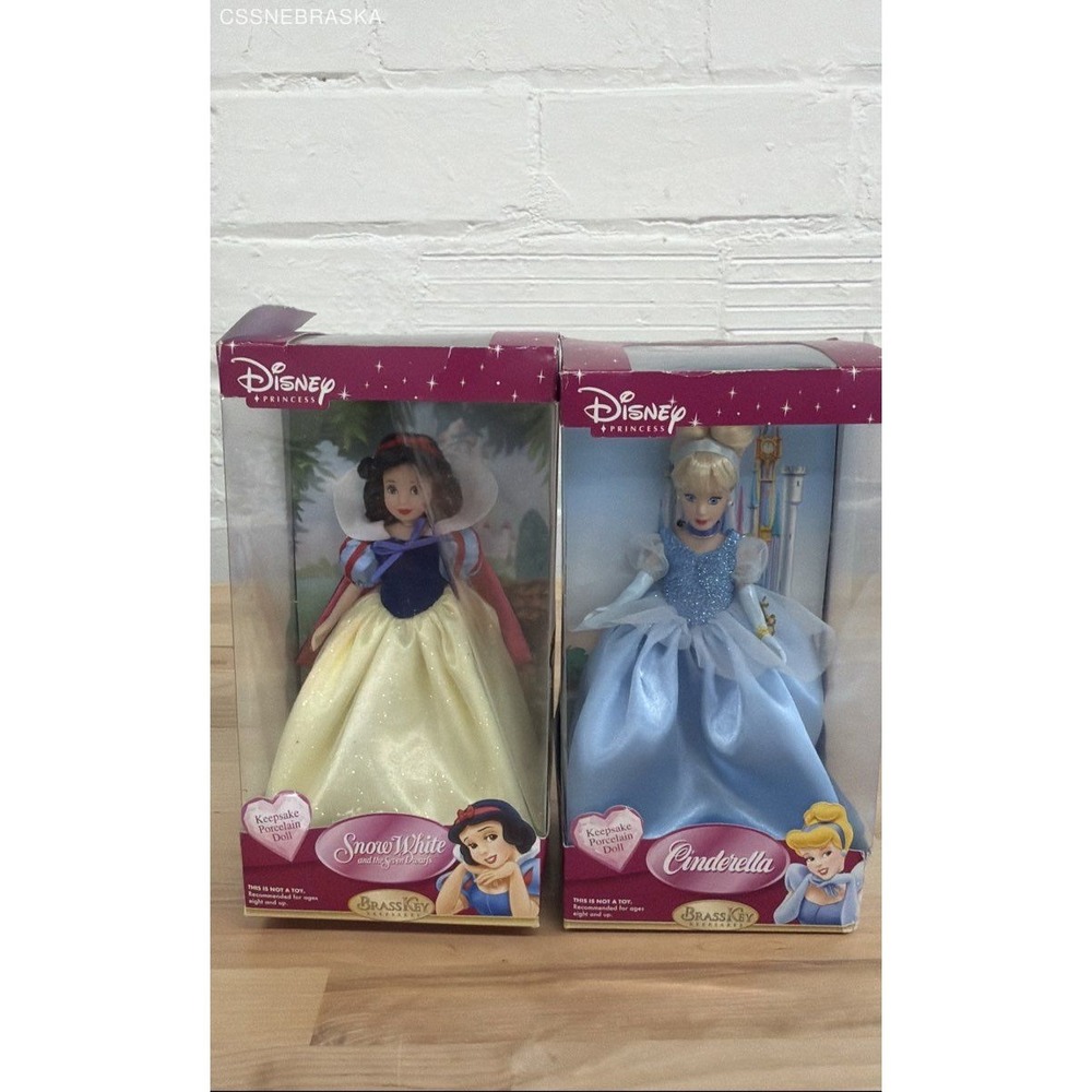 2004 Disney Princess collectible porcelain dolls